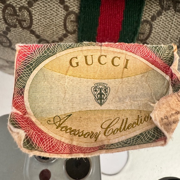 Authentic Gucci Clutch - Picture 6 of 9